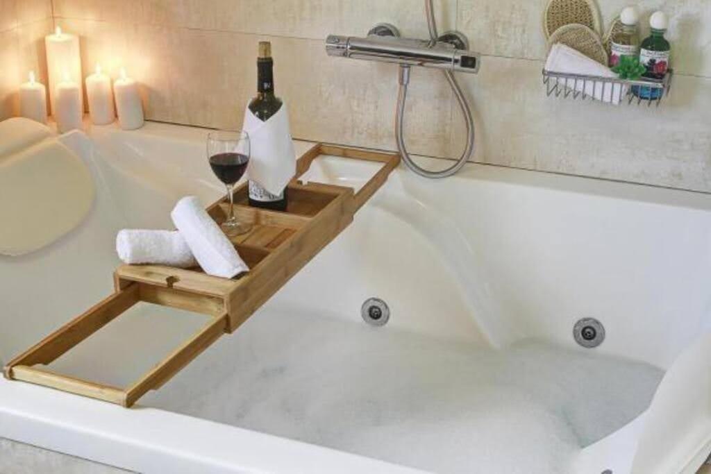 Rentitspain Grand Luxury Piscina & Jacuzzi Granada
