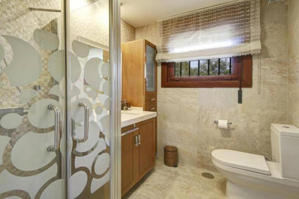 Rentitspain Grand Luxury Piscina & Jacuzzi Granada