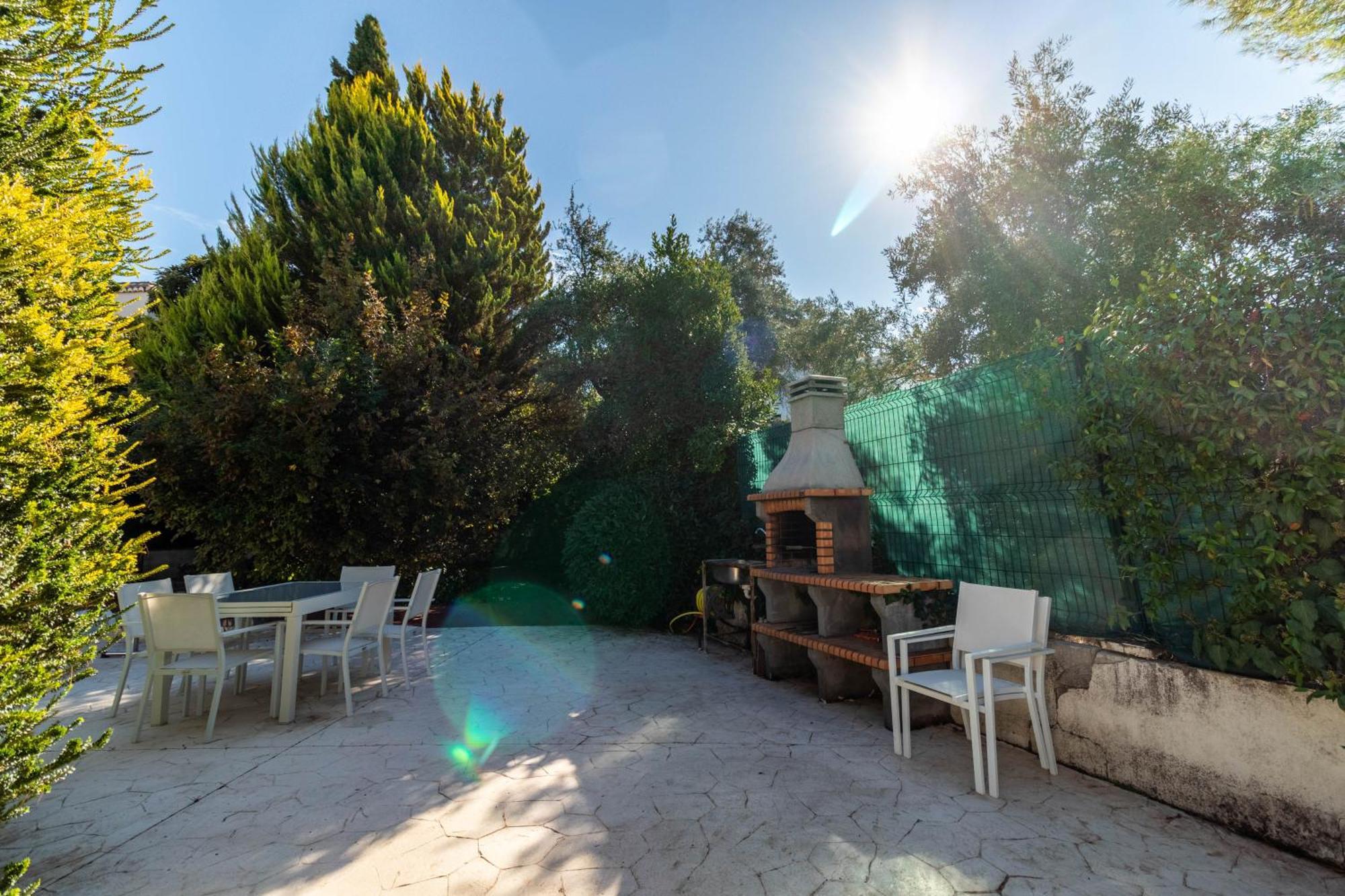 Rentitspain Grand Luxury Piscina & Jacuzzi Granada Villa Albolote