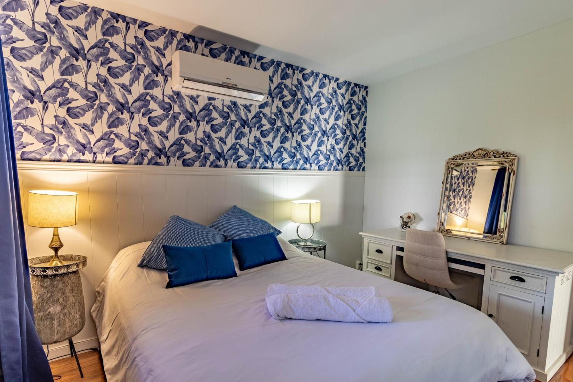 Rentitspain Grand Luxury Piscina & Jacuzzi Granada Villa